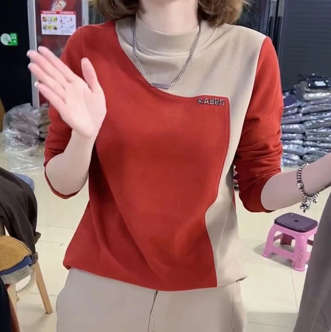 中年妈妈内搭洋气宽松大码上衣女