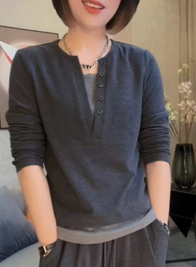 假两件德绒V领长袖t恤女秋冬2025新款妈妈保暖打底衫大码洋气上衣