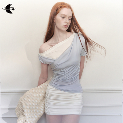 创世纪元【匠心叠趣】夏日浅色荡领修身短袖T恤斜肩气质女士上衣