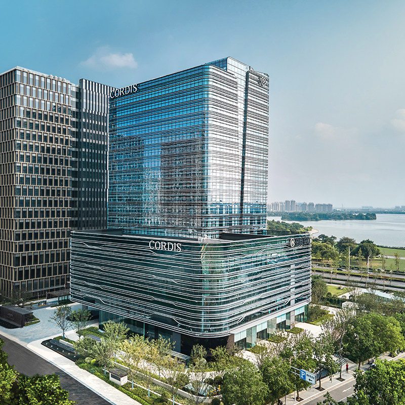 【618】徐州伊敦康得思酒店1晚湖景套房+行政礼遇+双早+餐饮券