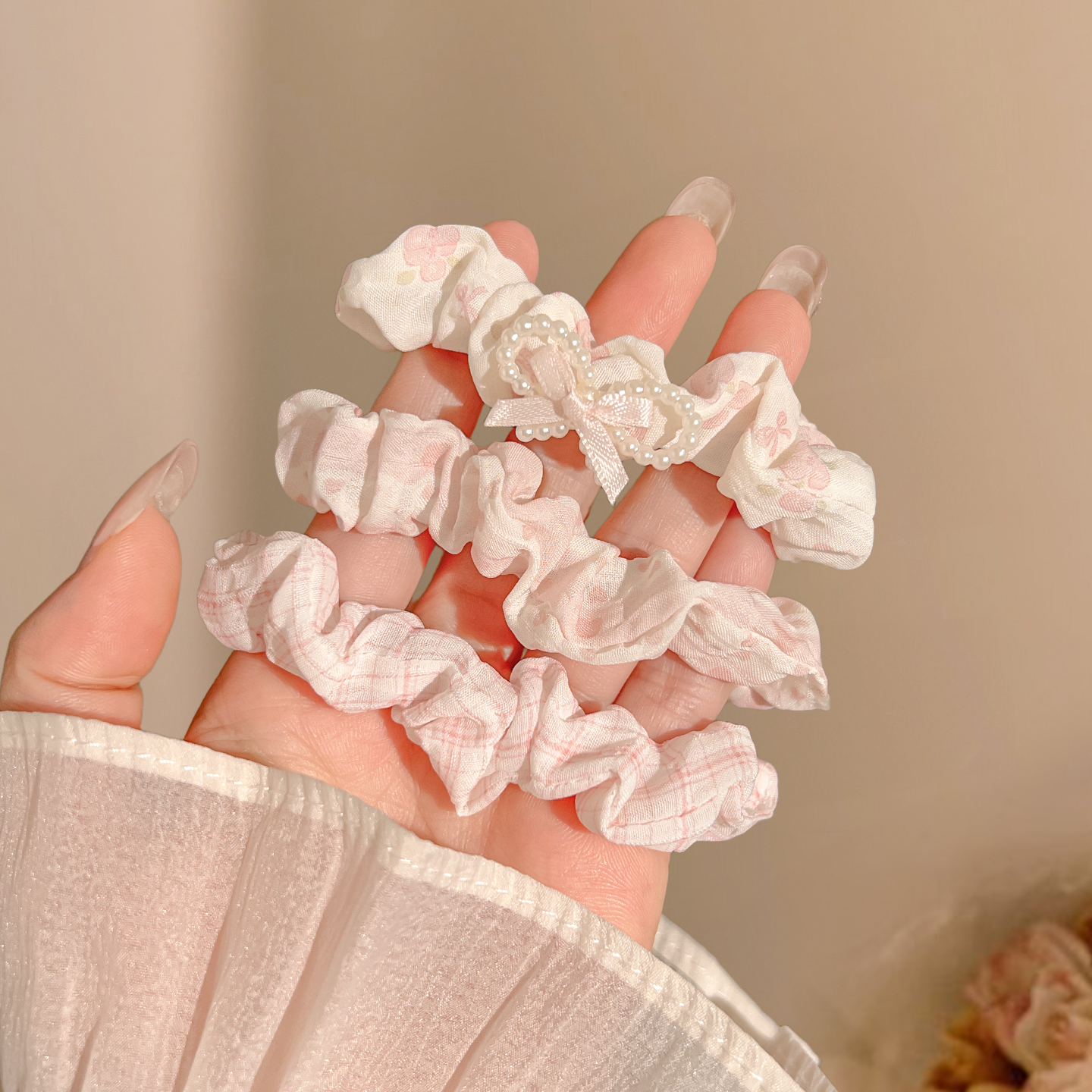 甜美粉色蝴蝶结大肠发圈