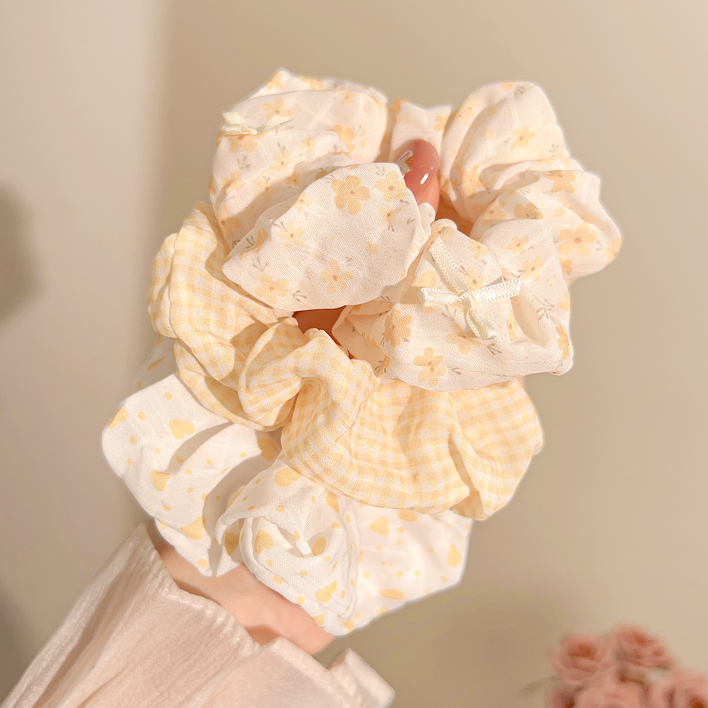 甜美黄色系蝴蝶结大肠发圈