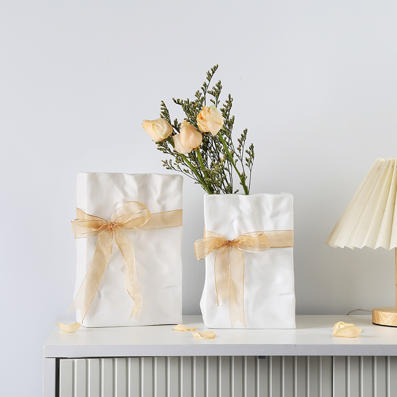 花瓶摆件客厅插花陶瓷网红爆款高级感现代简约风百合花专用好看的