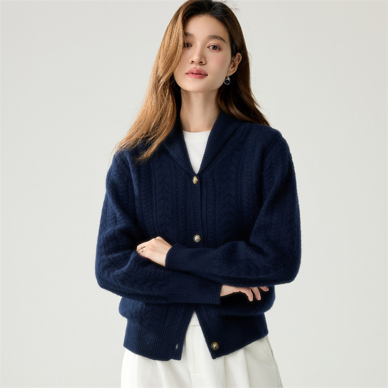 山羊绒三股V领加厚保暖开衫女