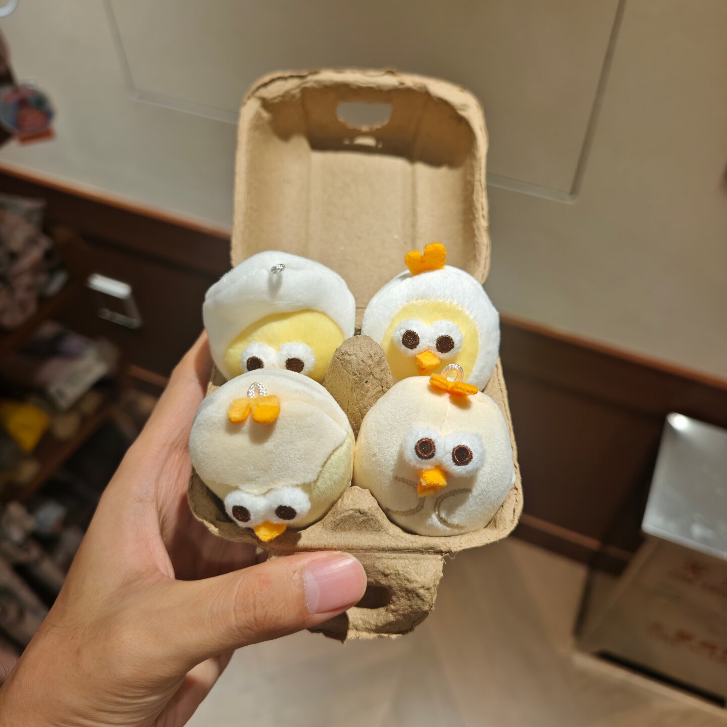 名创优品DUNDUN系列走地墩墩鸡蛋毛绒公仔摆件MINISO