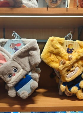 MINISO迪士尼疯狂动物城系列异形毛绒围巾朱迪豹警官尼克名创优品