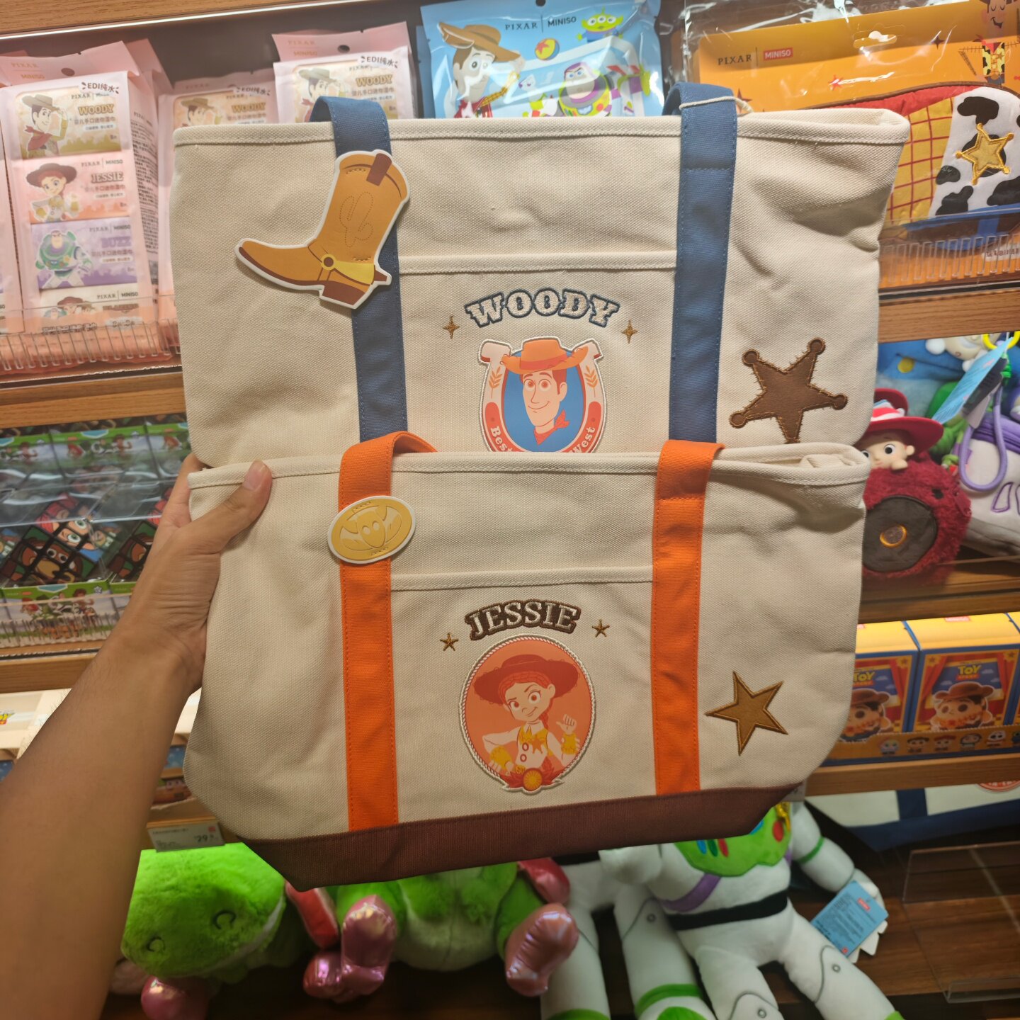 MINISO迪士尼玩具总动员系列帆布包翠丝胡迪名创优品