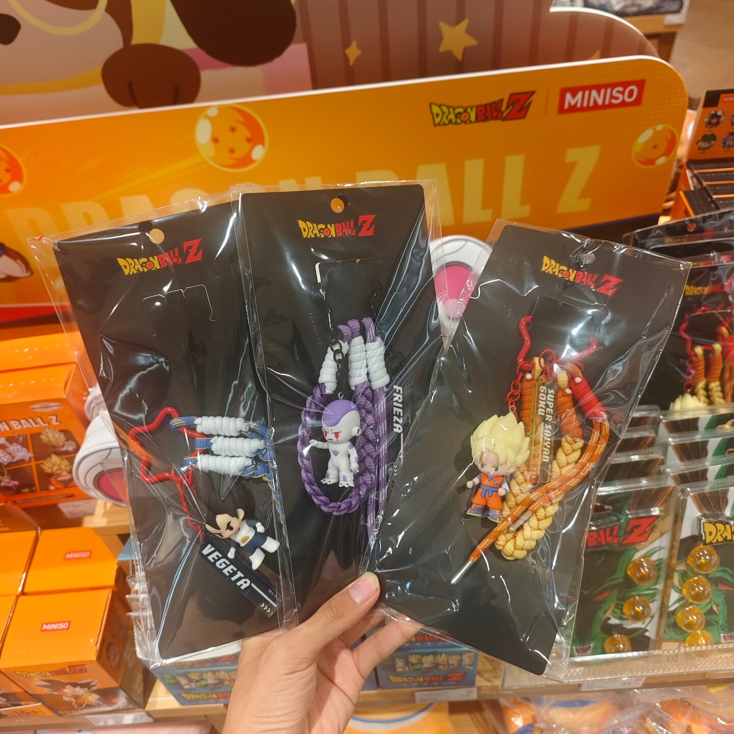 MINISO七龙珠手机挂链贝吉塔孙悟空弗利萨名创优品