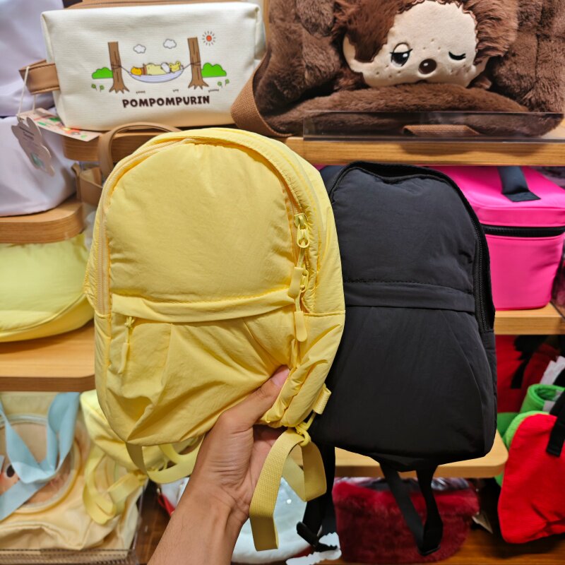 名创优品AIR系列尼龙双肩包休闲风MINISO