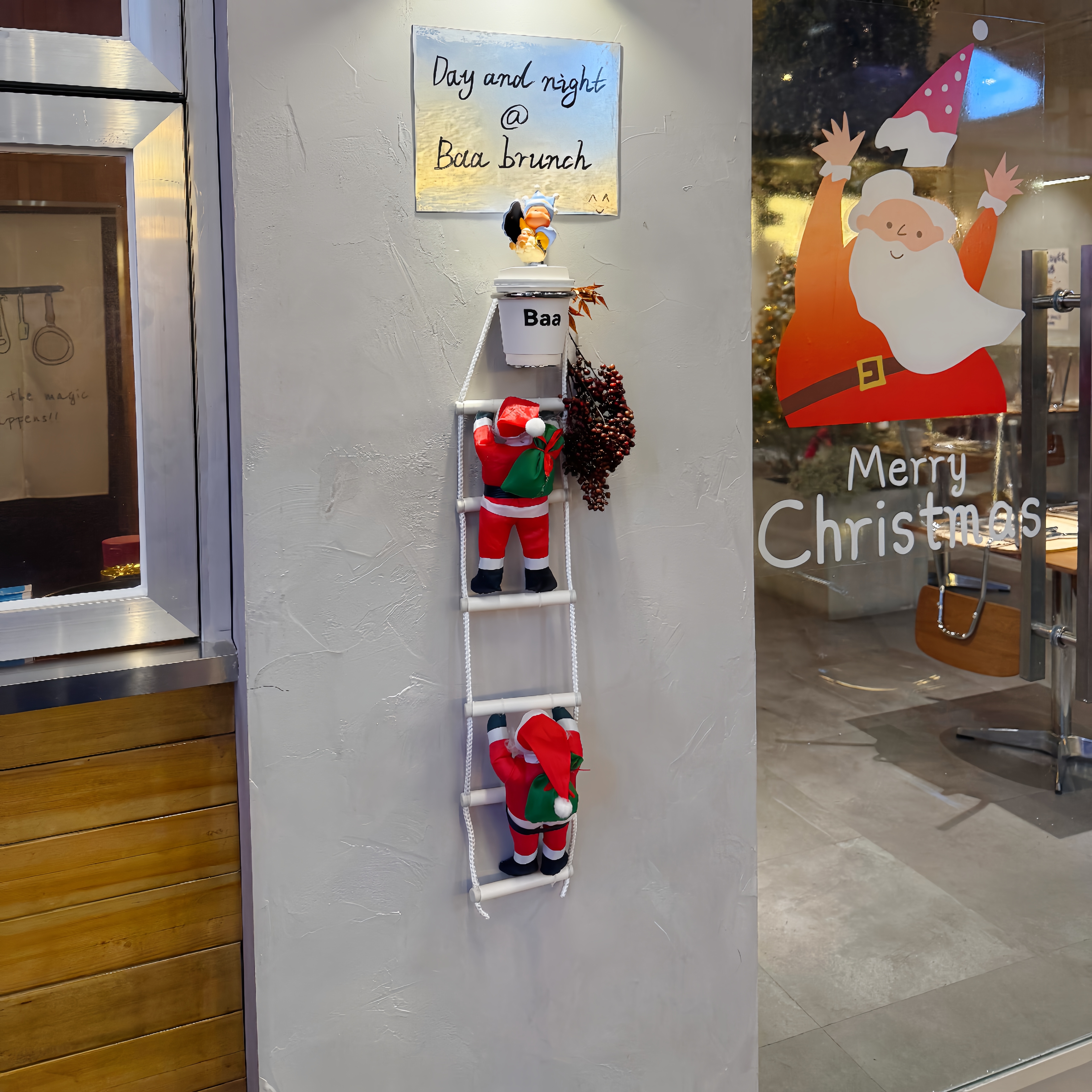 圣诞装饰品圣诞老人爬绳公仔咖啡店奶茶店铺圣诞节氛围场景布置