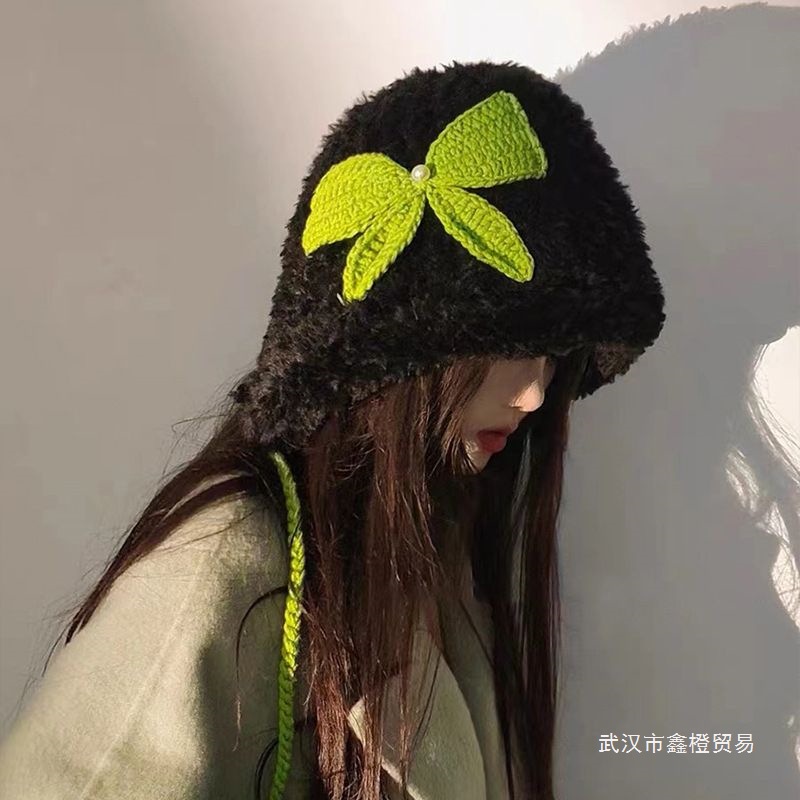 2026秋冬新款蝴蝶结毛绒护耳帽百搭显脸小帽子女保暖防风套头帽