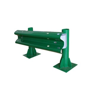 公路波形梁钢护栏板喷塑国标端头立柱双波纹乡村道路防撞隔离栏杆