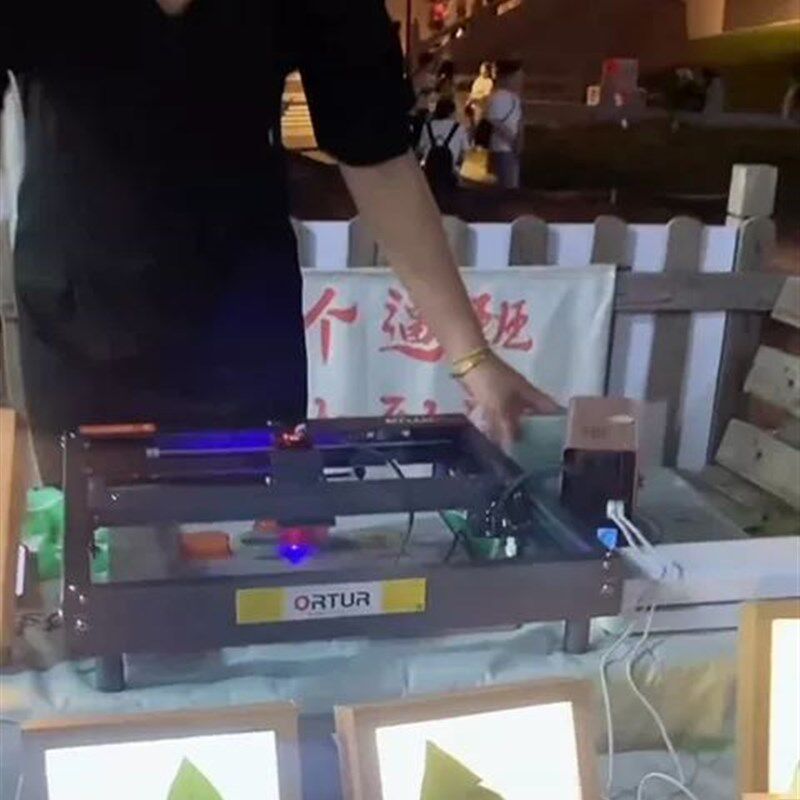 树叶激光雕刻切割机叶雕布料皮革木板小型自动摆摊叶子打照片机器