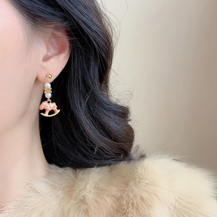 「萌马叮当」油画感新年小马耳环女独特气质轻奢耳夹无耳洞耳饰