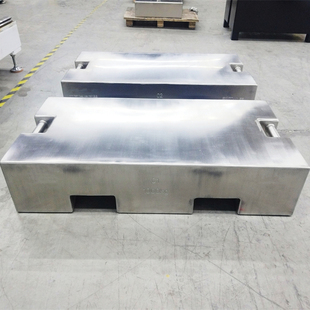 不锈钢砝码定制1000kg一个纯304砝码500kg包钢砝码定做做工漂亮