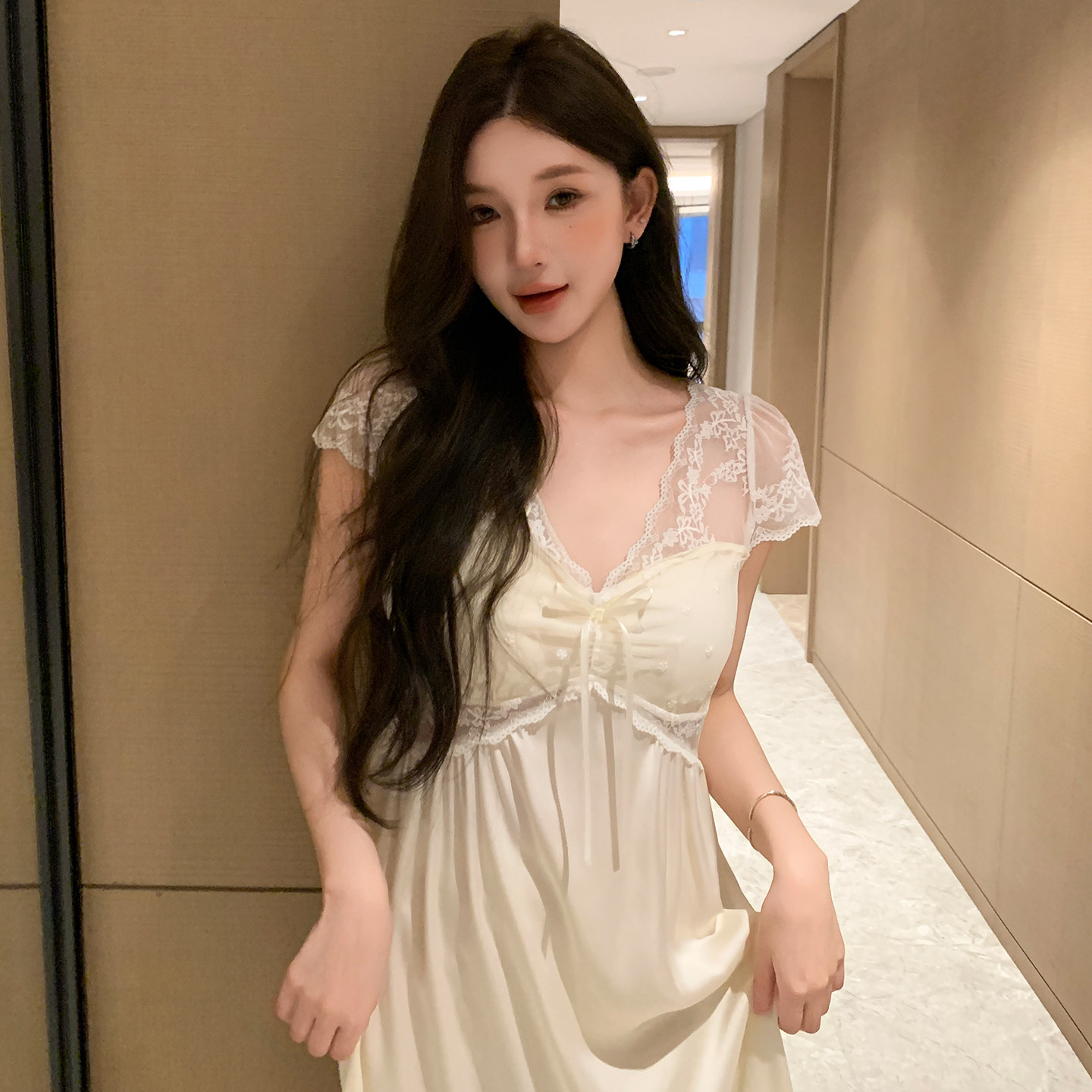 法式纯欲风冰丝睡裙夏季新款蕾丝连衣裙短袖睡衣女款带胸垫可外穿
