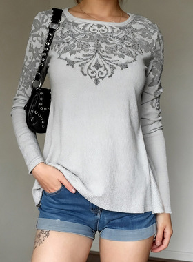 Casual grey T-shirt for women 秋季复古辣妹显瘦灰色长袖T恤女