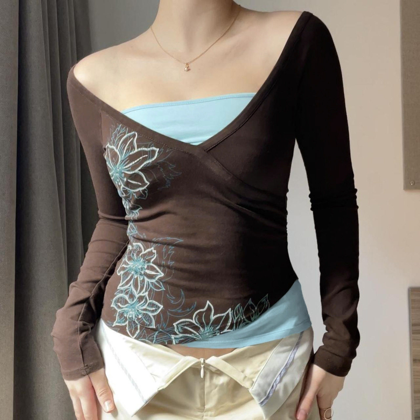 Retro printed T-shirt for women复古印花假两件修身T恤女打底款