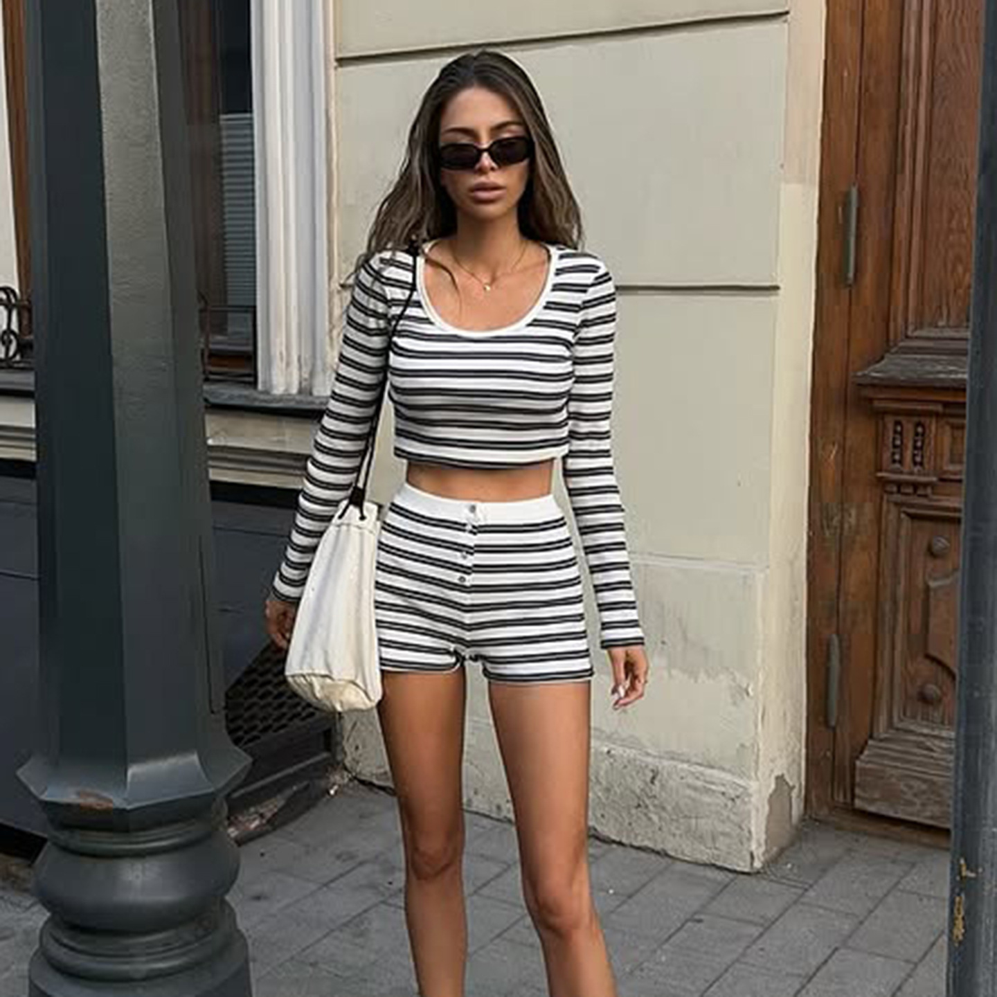 Casual Hot Girl Set 美式条纹短款露脐长袖上衣+低腰短裤套装女