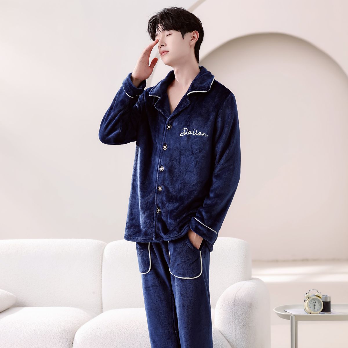 秋冬款睡衣男士珊瑚绒加绒加厚保暖法兰绒冬季家居服男款冬天套装
