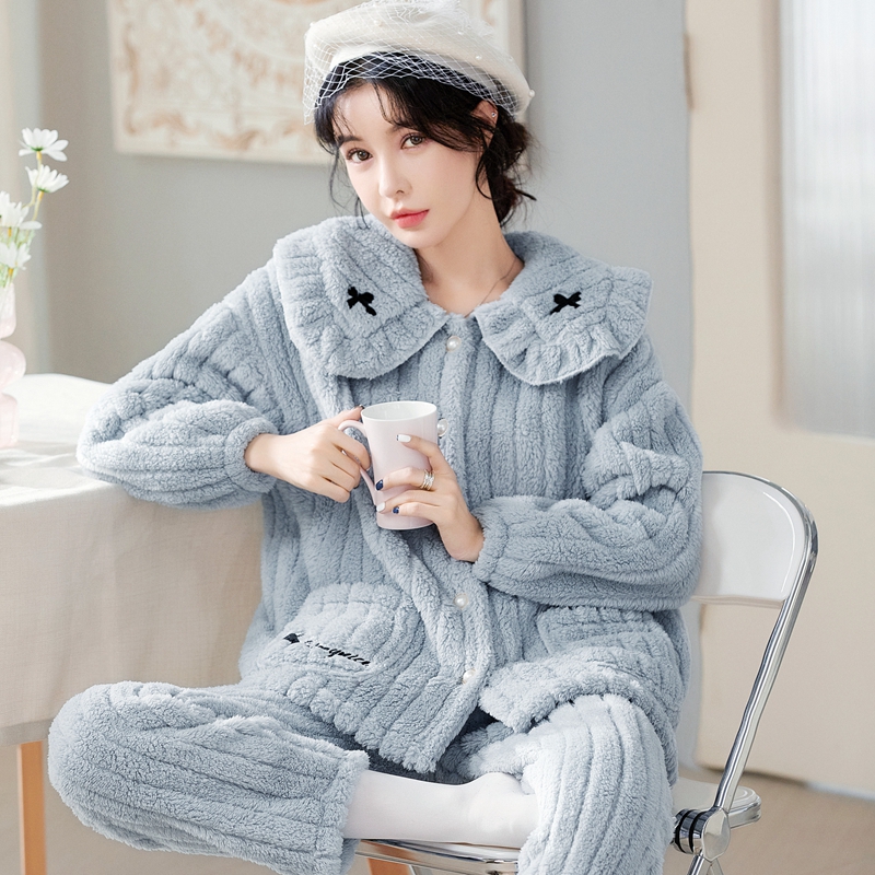 冬季珊瑚绒睡衣黛岚女加厚保暖