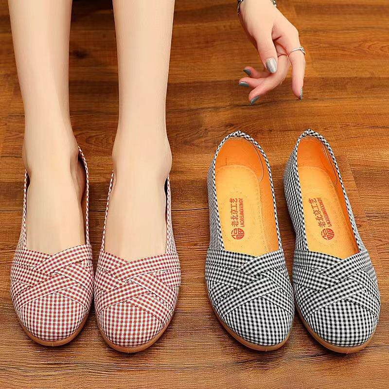 2027秋季新款老北京布鞋牛筋底浅口防滑妈妈鞋一脚蹬帆布女鞋礼物