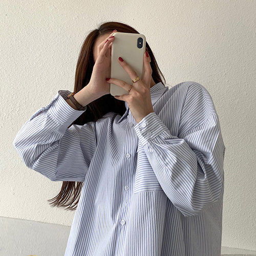 条纹衬衫女外穿复古港味外套2026新款春秋季设计感百搭长袖上衣服