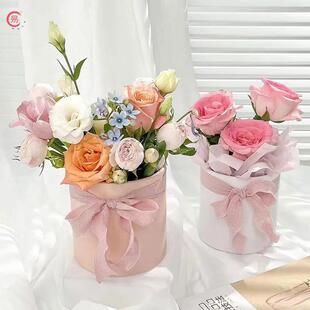 女神节小号轻奢圆桶鲜花插花抱抱桶花束包装花袋花盒diy花艺材料