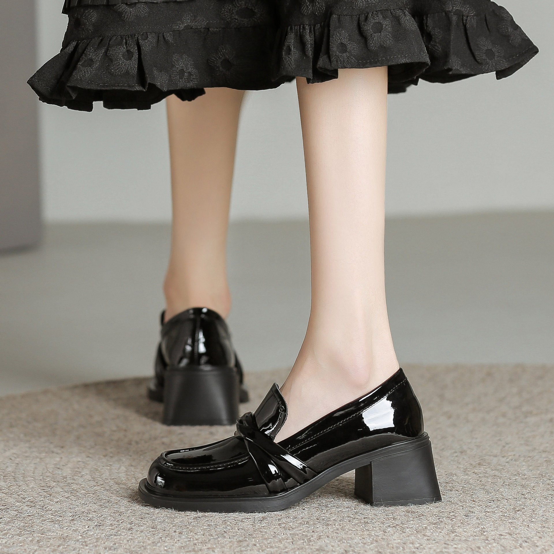 高跟小皮鞋女2023春夏季厚底乐福鞋英伦风单鞋软皮黑色真皮工作鞋