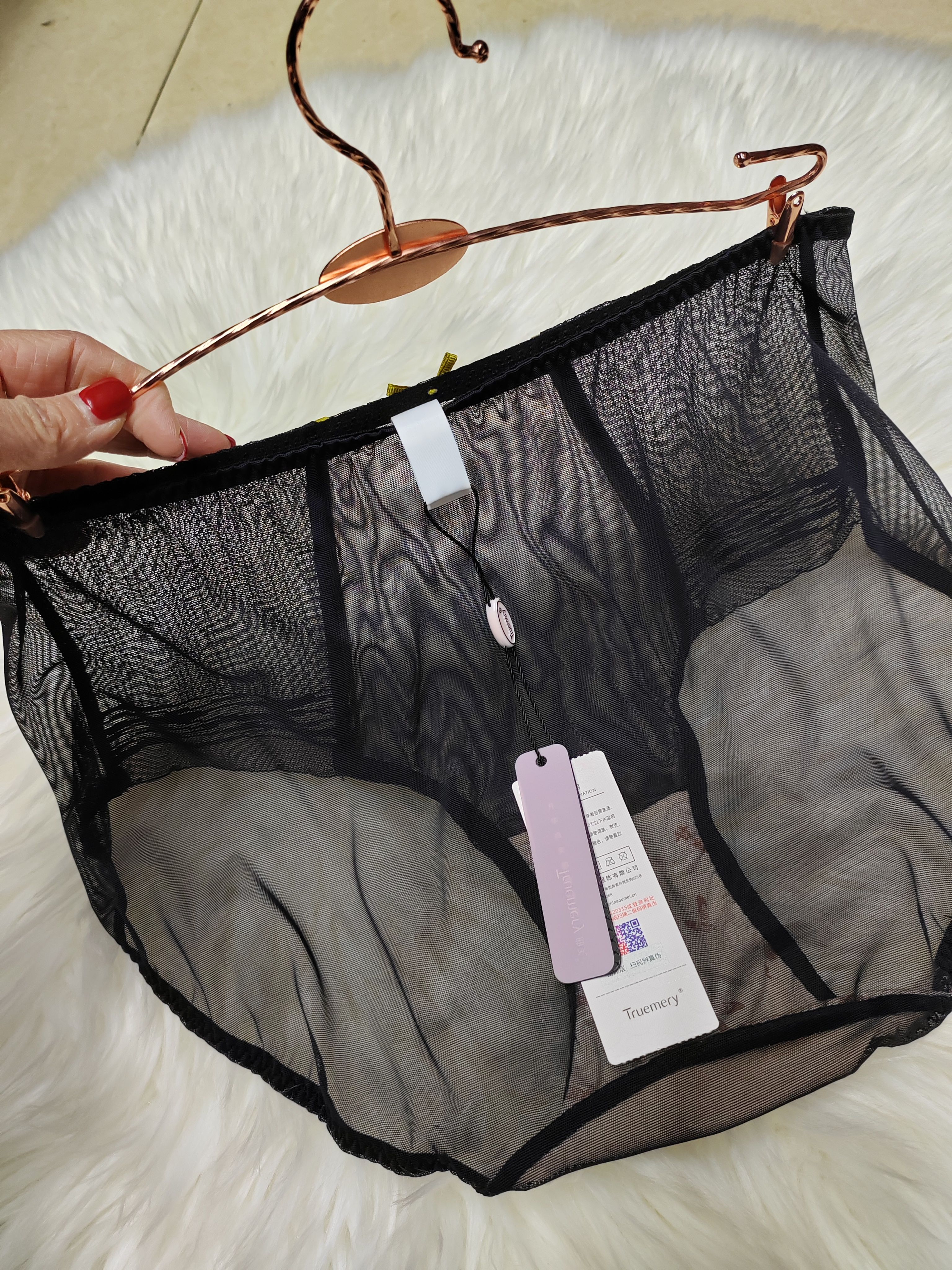 茶茶推荐曲美品牌底裤97330网纱舒适透气柔软亲肤包臀中腰无痕