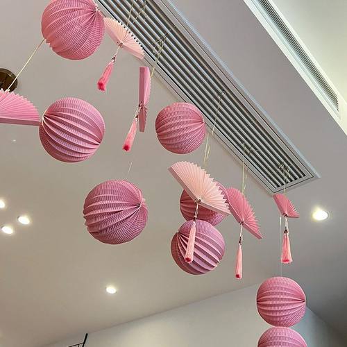 爆品结婚灯笼婚房装饰女方布置套装卧室房间婚礼粉色扇子婚房场景