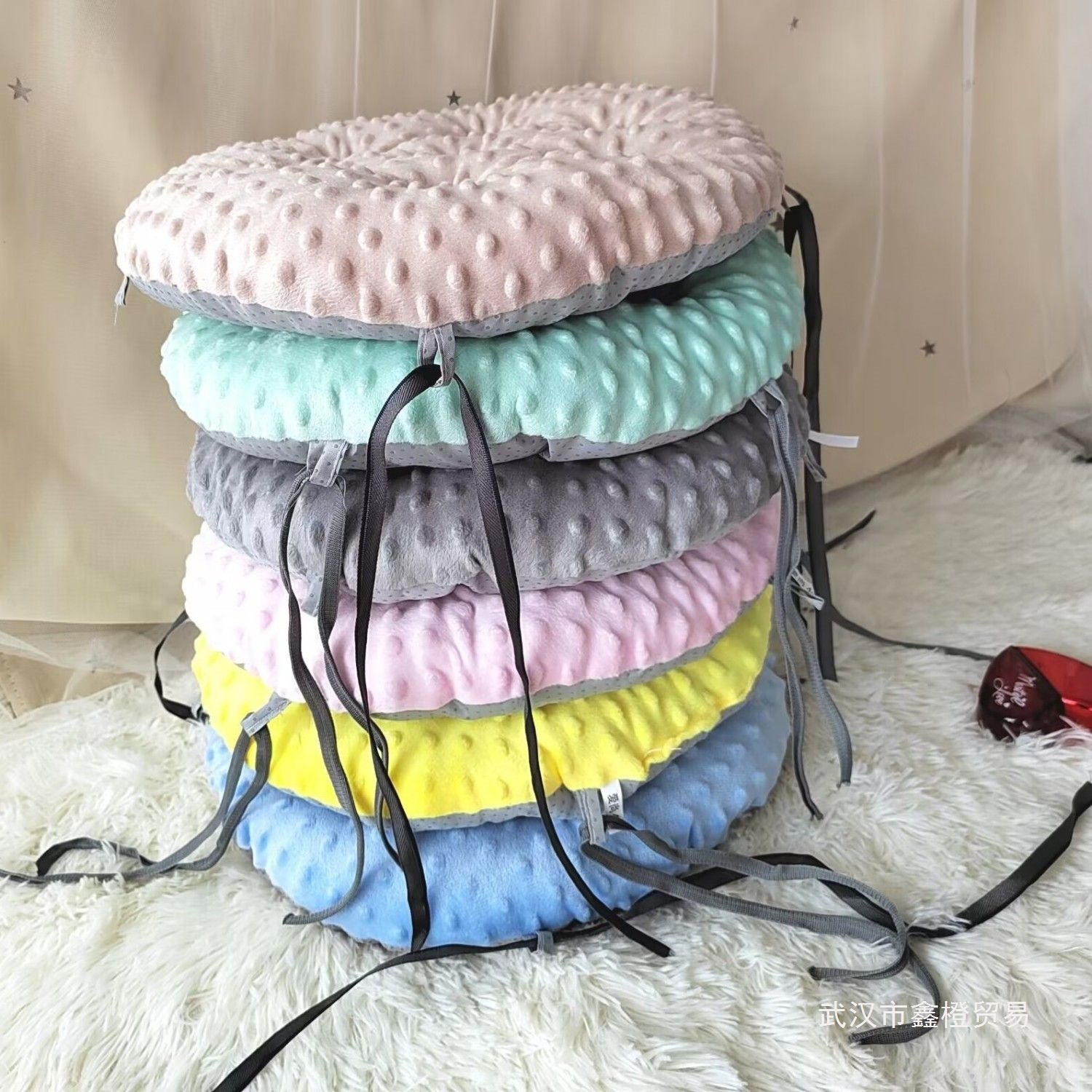 爆品豆豆绒坐垫椅垫屁垫加带防滑椭圆形坐垫坐垫超软带绳子特厚亲