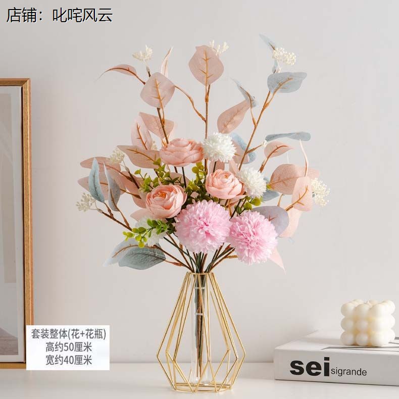 冰箱上放的装饰花仿真花