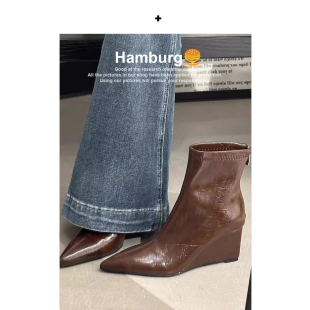 【汉堡Hamburg】坡跟尖头棕色短靴女秋冬新款气质百搭高跟瘦瘦靴