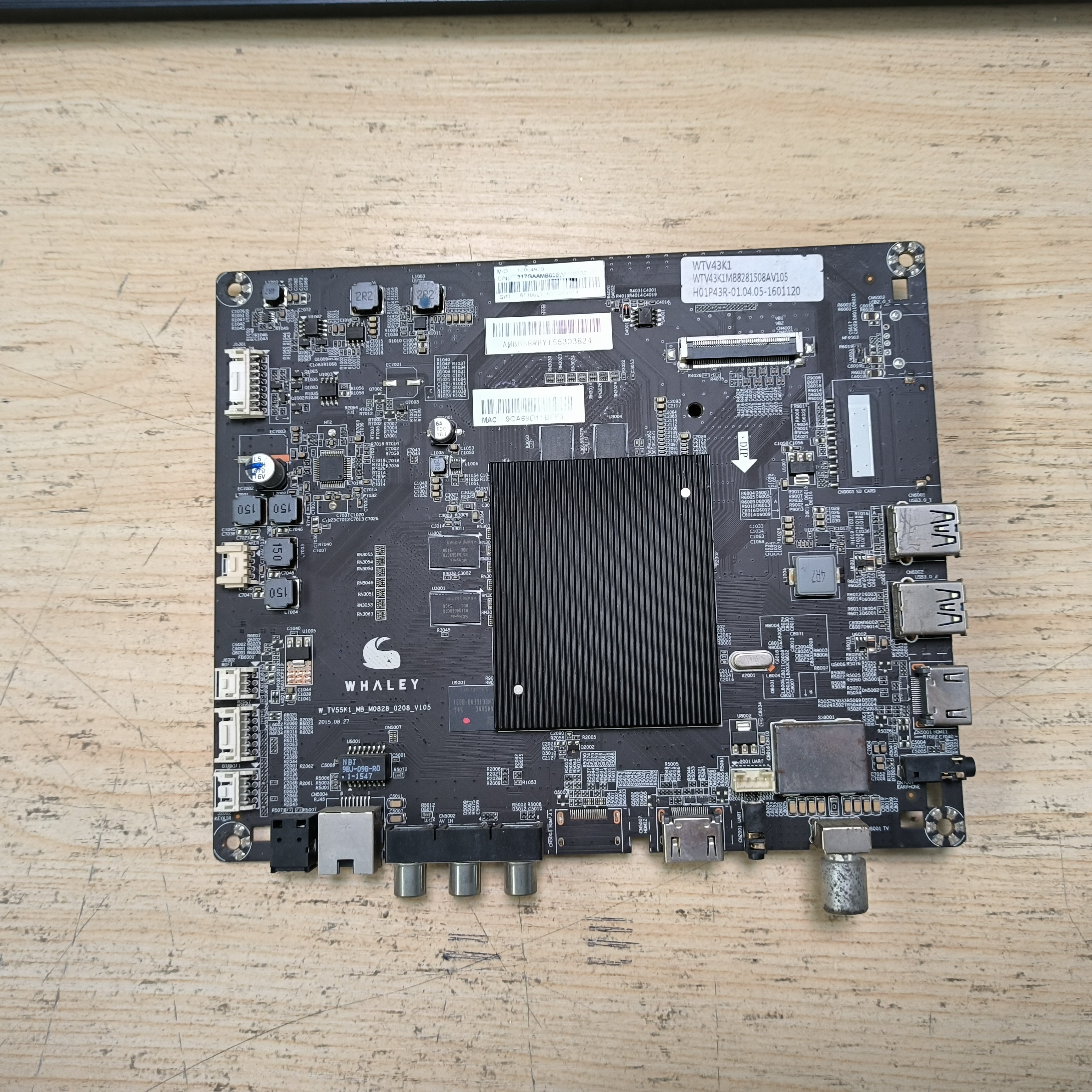 原装爱芒果55MQ1R 电视主板 CVX10H-A配屏LSC550FN10