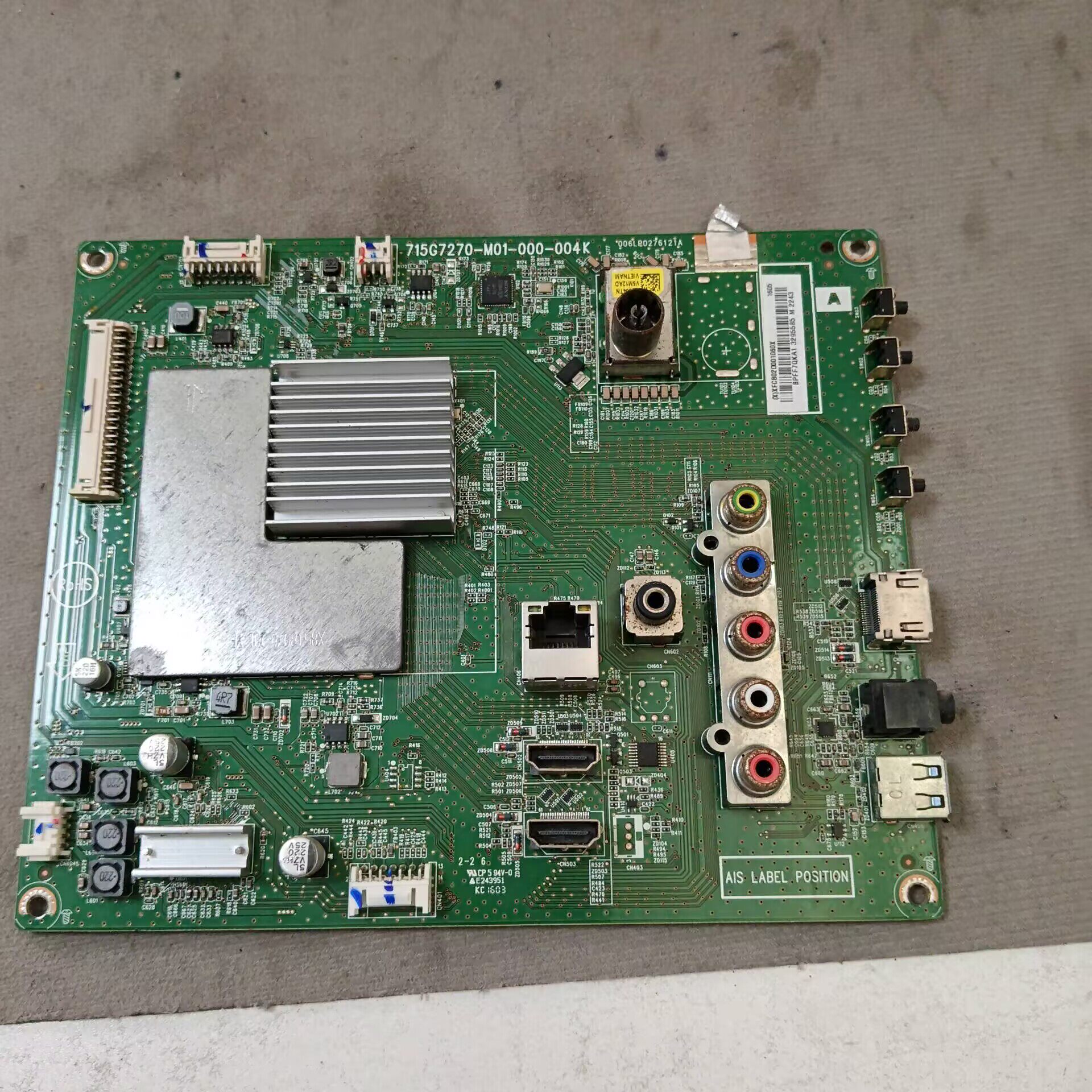 索尼KDL-55R580C主715G7270-M01-000-004K屏TPT550F2-HF02.S