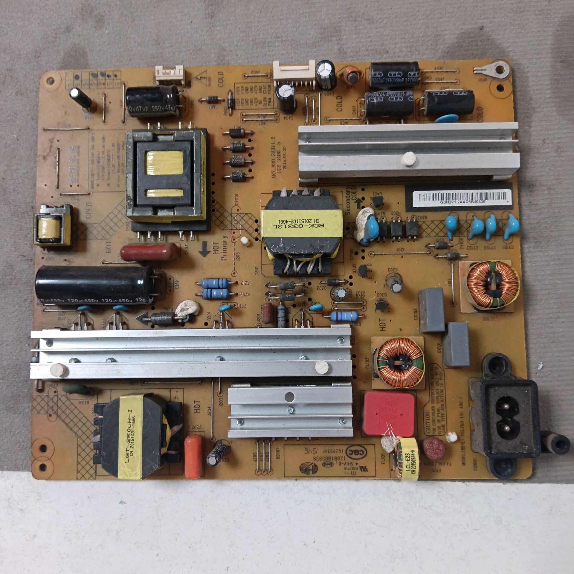 长虹 43Q2N 电源板 HSL70D-1SG 480-I XR7.820.523