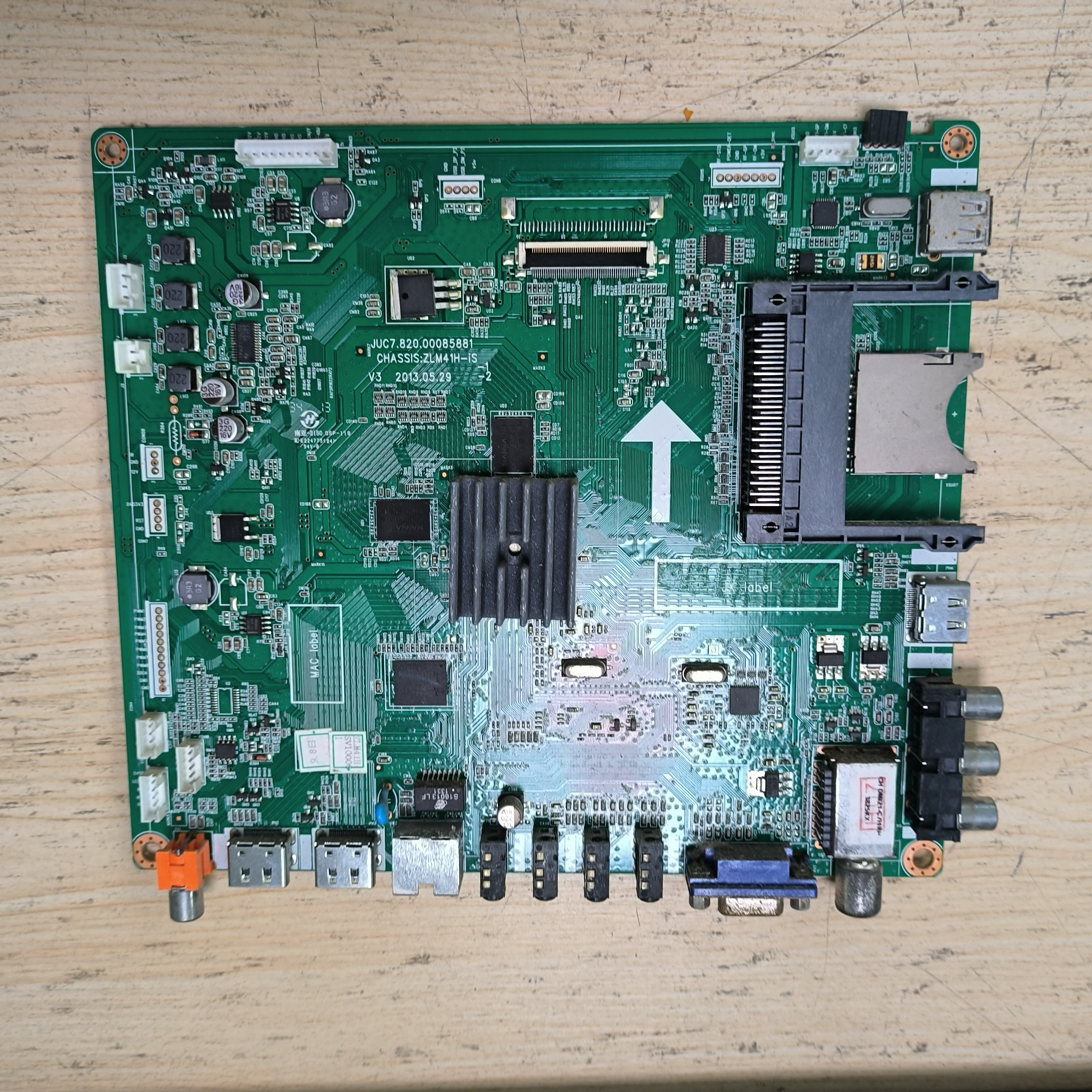 原装长虹LED42C2000iD主板JUC7.820.00085881屏M420F12-D3-L