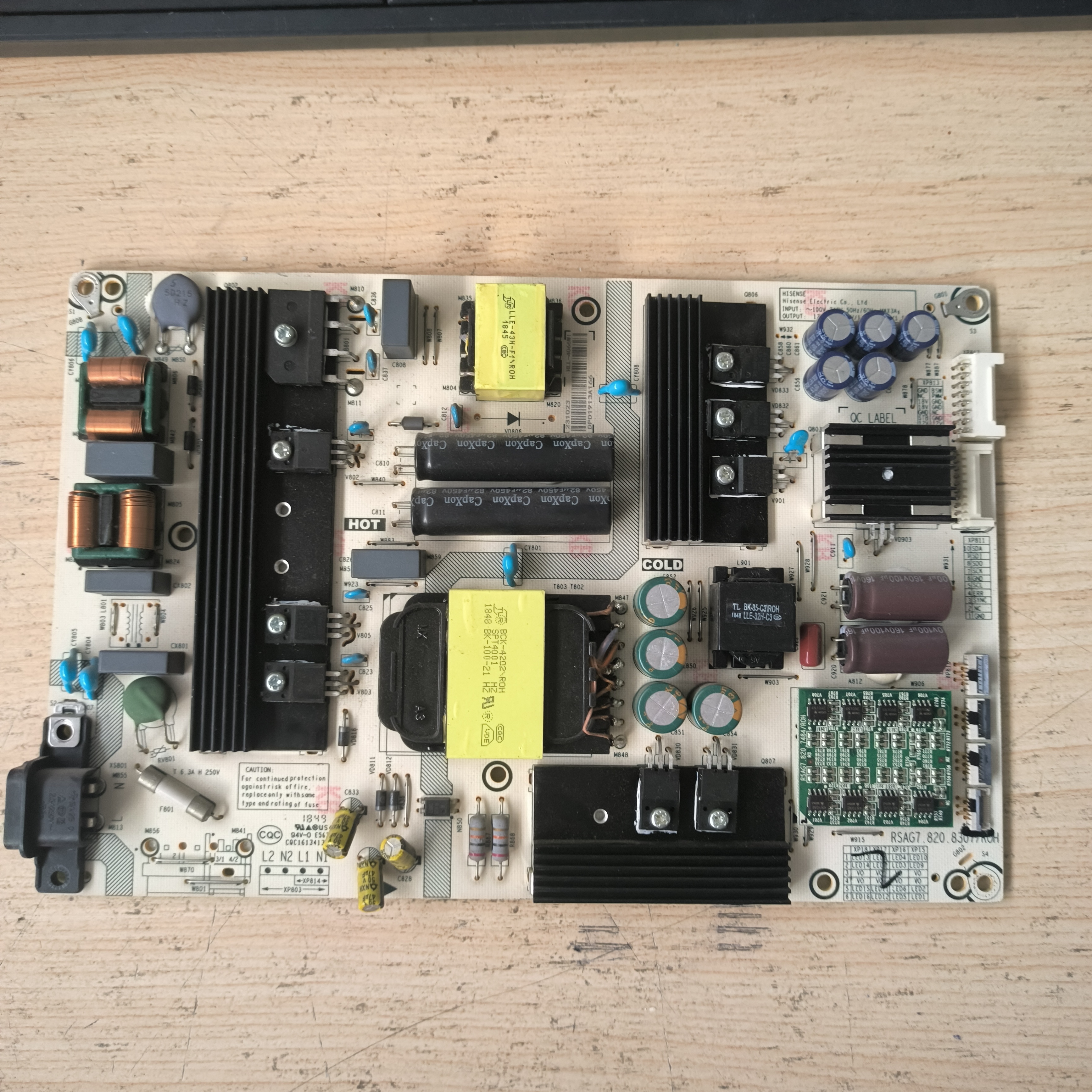 海信H55E7A 65A72 H50E7A HZ55E8A H55E72A电源板RSAG7.820.8307