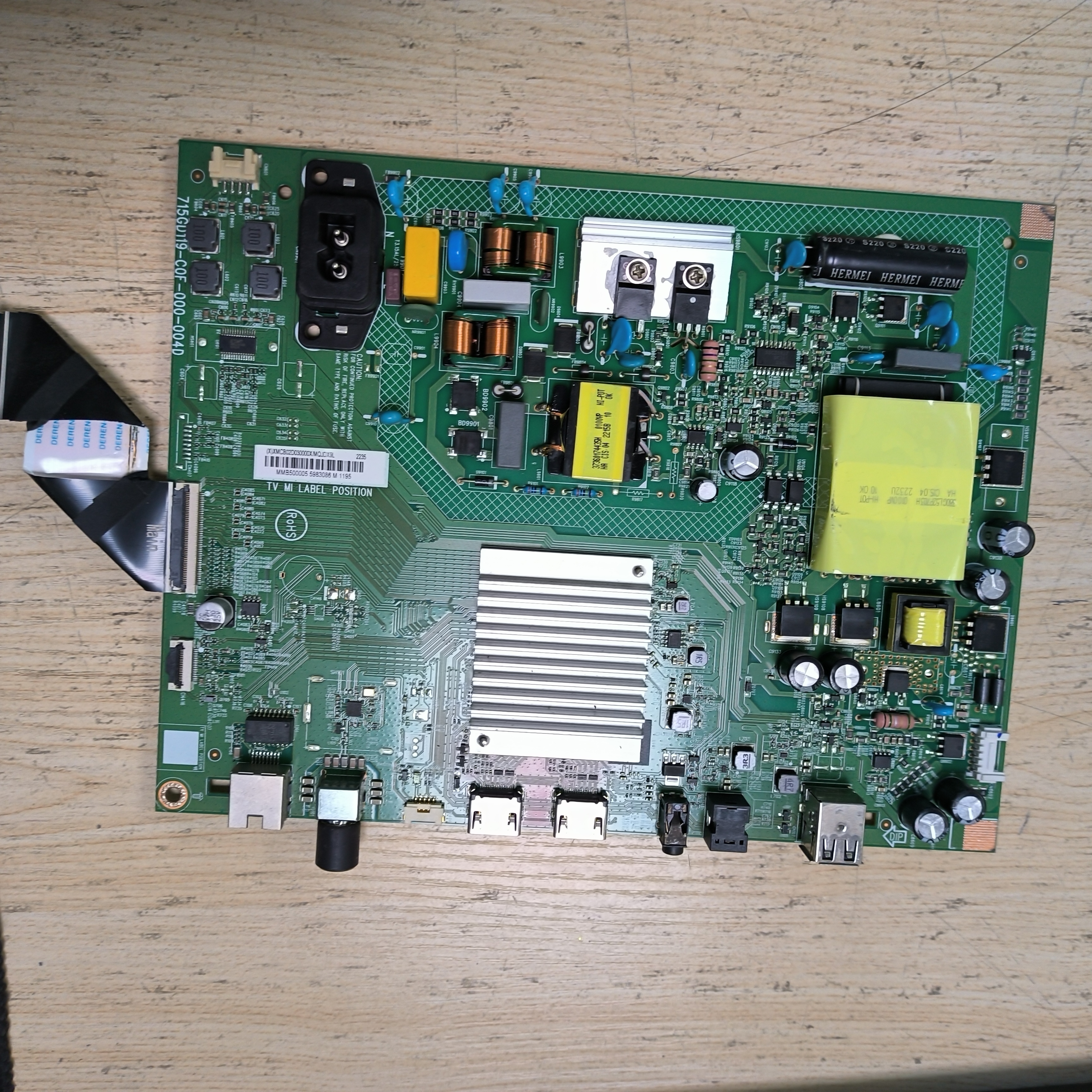 飞利浦55PUF7067/T3主715GD119-C0F-000-004D屏TPT550WR-QUBF70.K