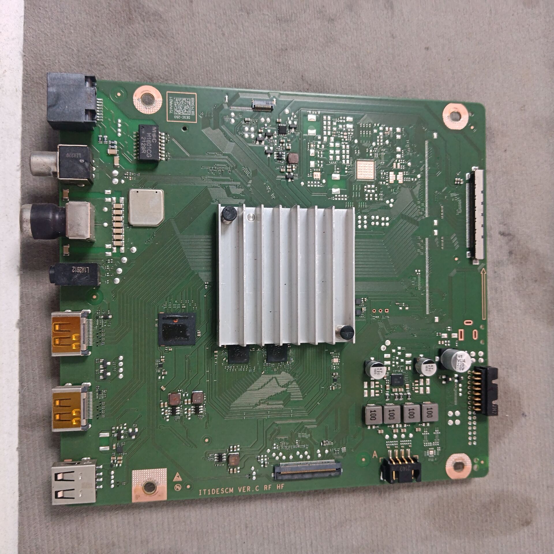 华为HD55DESA主板IT1DESCM VER.C RF HF配屏TPT550WR-QUBF70.K