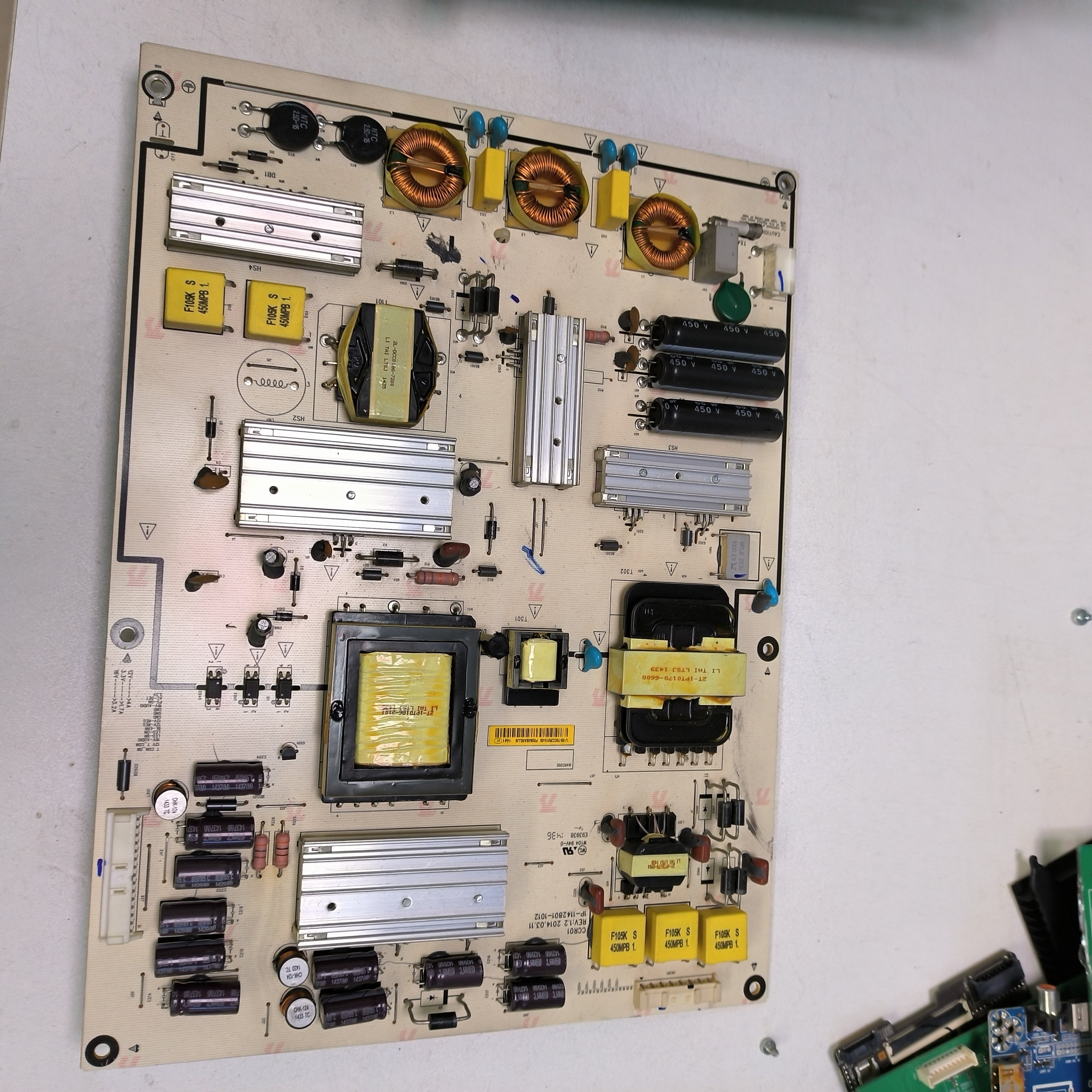 A乐视letv Max70 X70 3D电源板1P-1142801-1012 CCR01实拍图