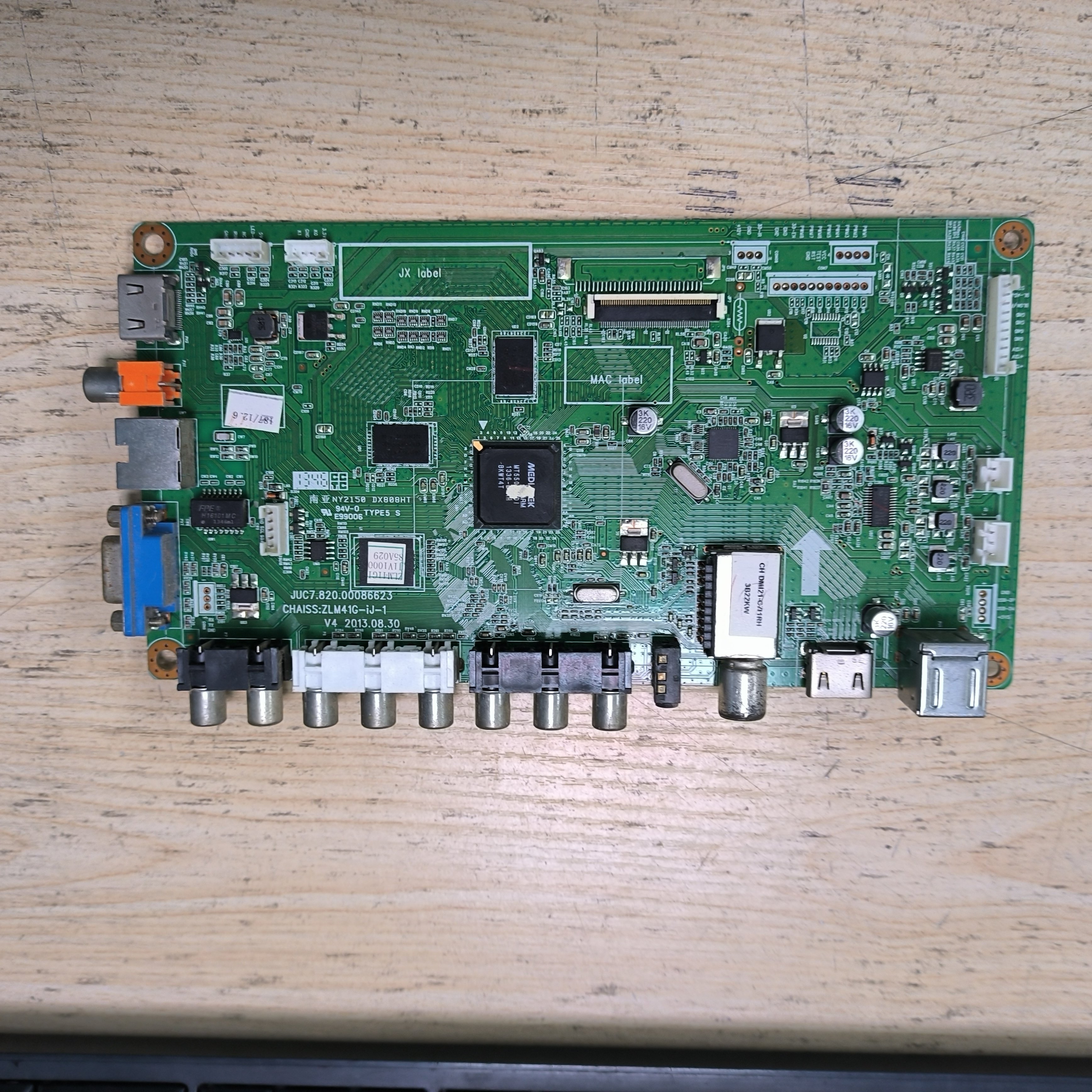 长虹LED42C2000i 主板JUC7.820.00086623配屏M420F13-E2-L