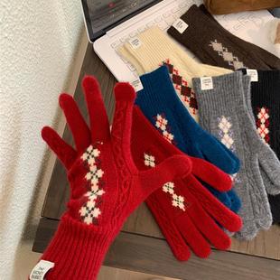 手套红色韩系氛围感羊毛女秋冬季骑行可触屏防冻防寒保暖针织长款