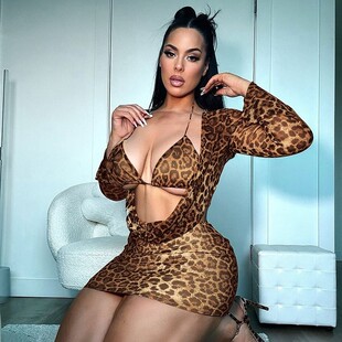 Swing collar trumpet sleeve cover suit荡领喇叭袖罩衫包臀套装