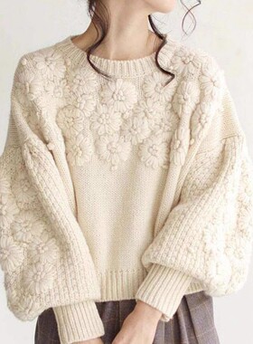 Casual round neck loose knit sweater 休闲圆领宽松针织毛衣女