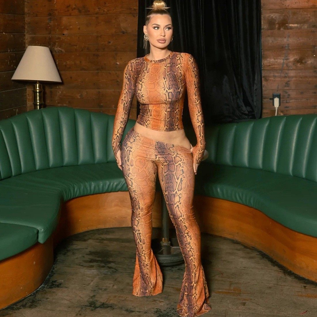 高腰喇叭裤印花休闲套装女