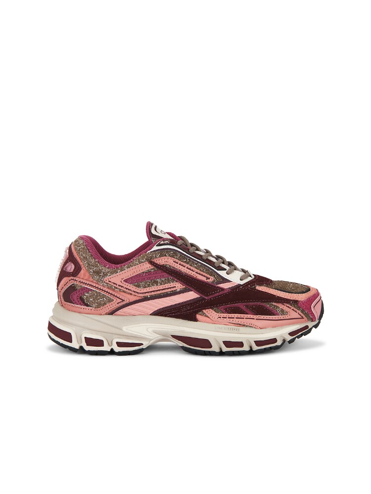 Reebok PREMIER ROAD ULTRA 运动鞋 revolve小众新款