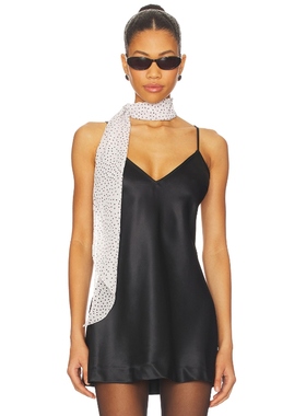 8 Other Reasons SHEER THING 围巾 黑色、白色REVOLVE小众新款