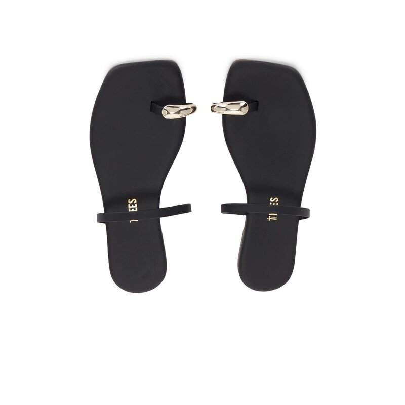 [早秋新品]TKEES黑色凉鞋夹脚带细带金属扣平底鞋REVOLVE